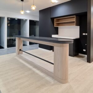 Barra | tipo BI PEDESTAL con apoya pies